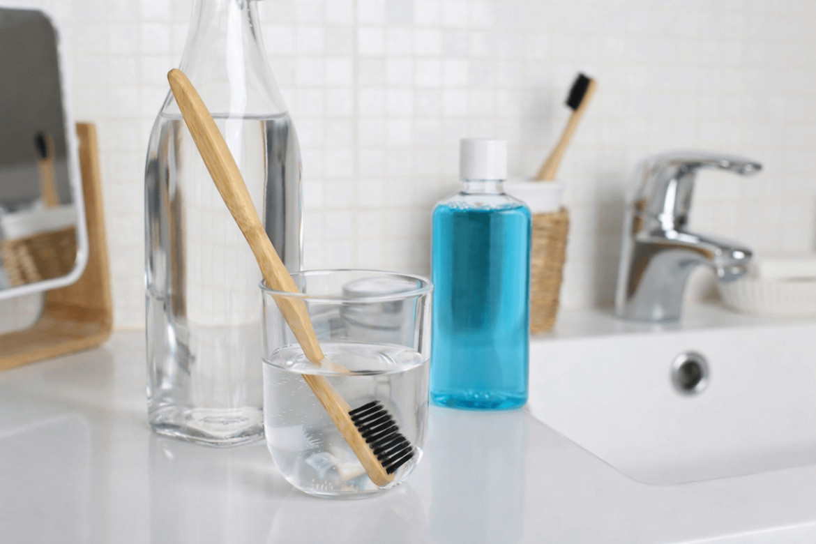 Cómo desinfectar tu cepillo de dientes fácilmente tras cada uso