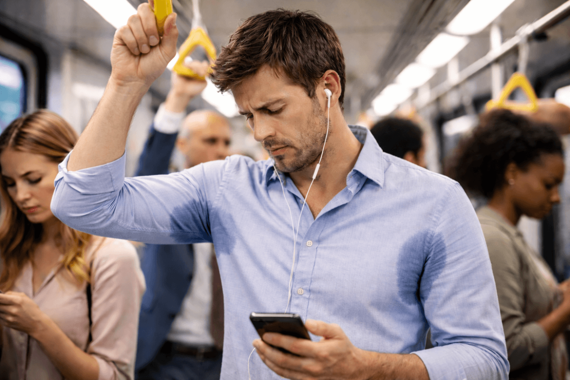 ¿Tus axilas sudan aunque uses desodorante? Las sales de aluminio pueden marcar la diferencia