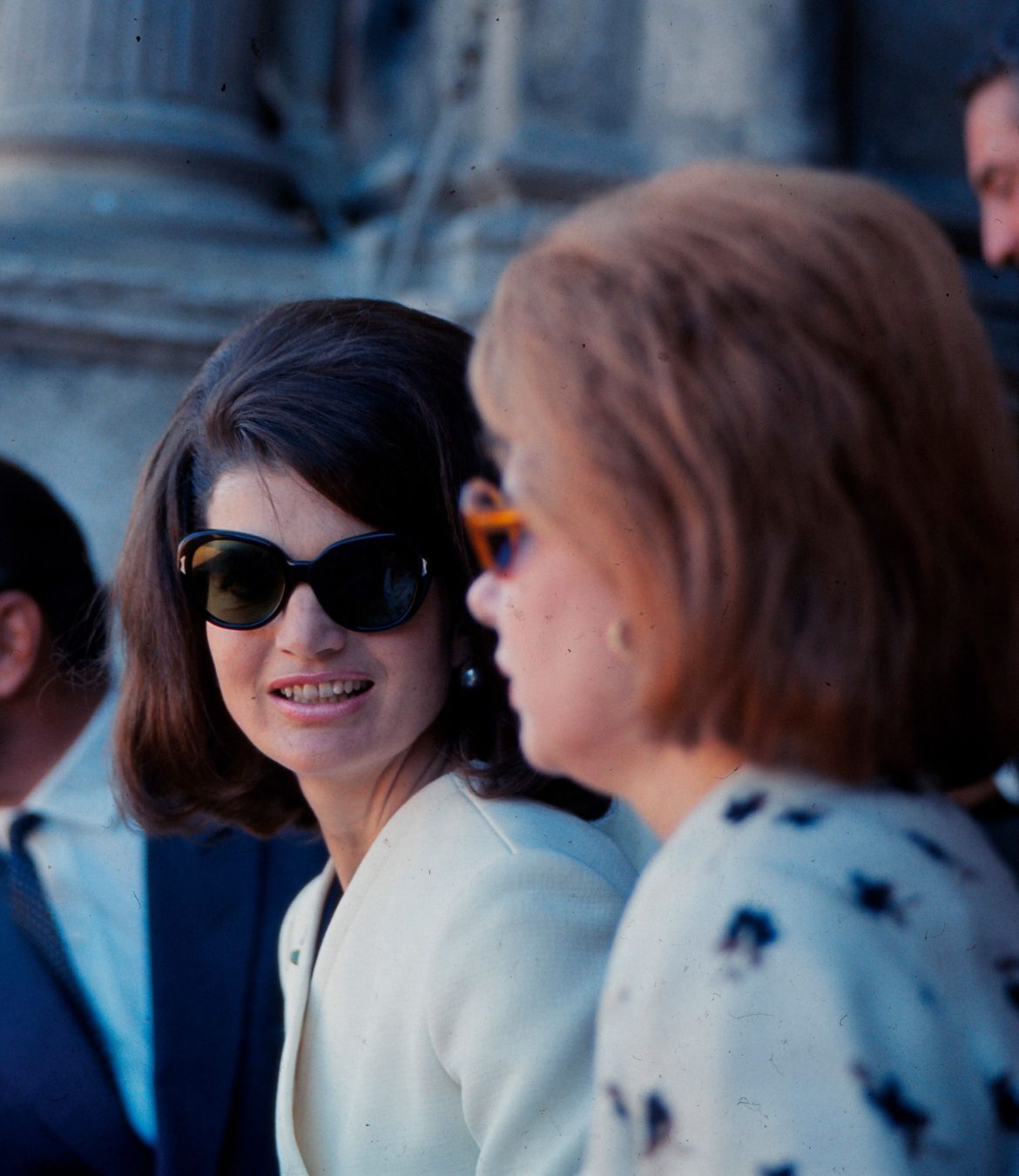 ​La amistad entre la duquesa de Alba y Jackie Kennedy: “Volveremos a la realidad: tú, a tu vida en Madrid. Yo, a Nueva York. Y el cuento de hadas de Dueñas habrá terminado” 