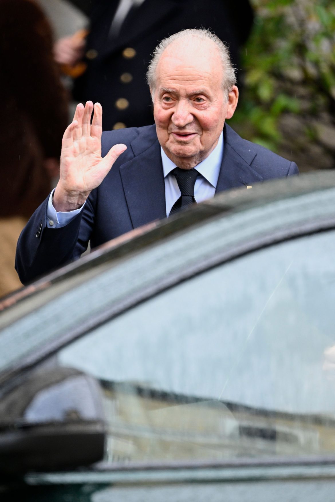 ​El rey Juan Carlos viajará a París para recibir un premio por sus memorias y hablará en la Asamblea Nacional francesa 