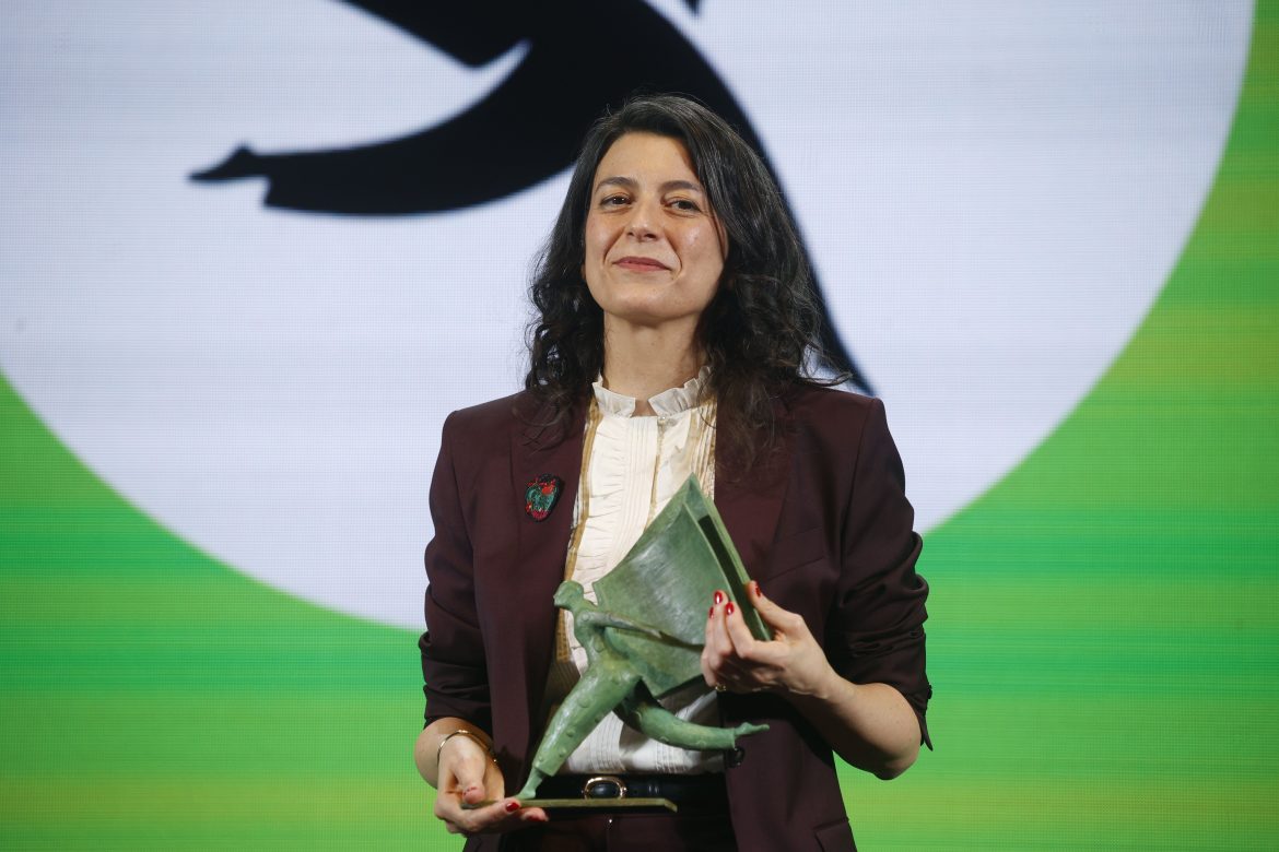 ​Samanta Schweblin, ganadora del Premio Aena del millón de euros: una cuentista argentina en Berlín que sacude al lector con cada relato 