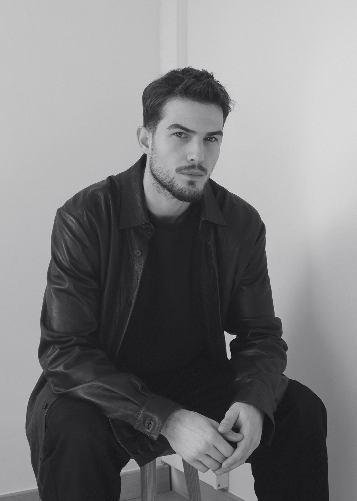 ​Manuel Krasniqi, el diseñador que viste a Gabriel Guevara y Daddy Yankee: “En esta industria se puede soñar en grande, pero solo se llega lejos con constancia y trabajo duro» 