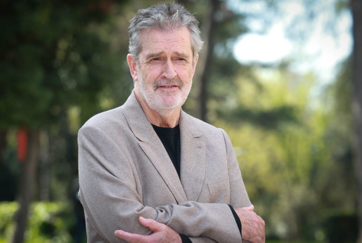 ​Rupert Everett, sobre su salida del armario en los años 80: “Todo tiene un precio, pero gané más de lo que perdí» 